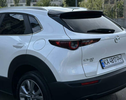 Белый Мазда CX-30, объемом двигателя 2.5 л и пробегом 31 тыс. км за 20800 $, фото 4 на Automoto.ua