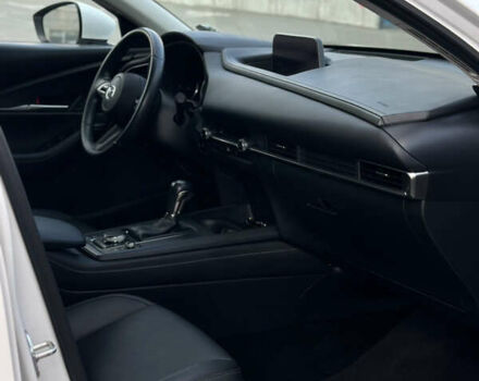 Белый Мазда CX-30, объемом двигателя 2.5 л и пробегом 31 тыс. км за 20800 $, фото 13 на Automoto.ua