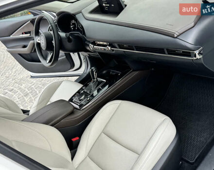 Белый Мазда CX-30, объемом двигателя 2.5 л и пробегом 49 тыс. км за 19900 $, фото 36 на Automoto.ua