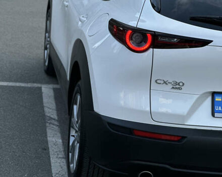 Белый Мазда CX-30, объемом двигателя 2.5 л и пробегом 31 тыс. км за 20800 $, фото 5 на Automoto.ua