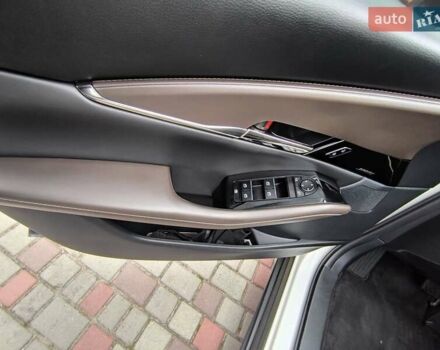 Белый Мазда CX-30, объемом двигателя 2.49 л и пробегом 29 тыс. км за 21400 $, фото 35 на Automoto.ua