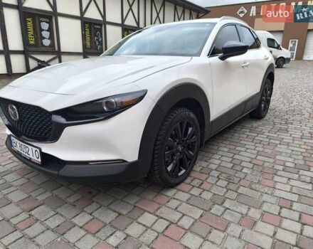 Белый Мазда CX-30, объемом двигателя 2.49 л и пробегом 29 тыс. км за 21400 $, фото 3 на Automoto.ua