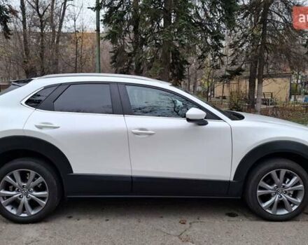 Белый Мазда CX-30, объемом двигателя 2.49 л и пробегом 48 тыс. км за 18800 $, фото 9 на Automoto.ua