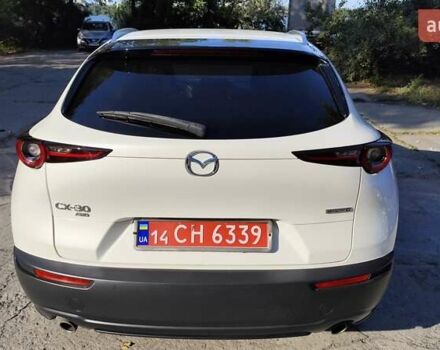 Белый Мазда CX-30, объемом двигателя 2.5 л и пробегом 106 тыс. км за 18800 $, фото 10 на Automoto.ua