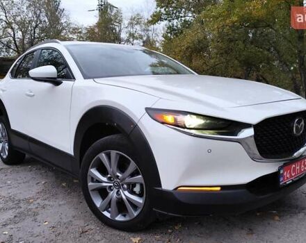 Белый Мазда CX-30, объемом двигателя 2.5 л и пробегом 106 тыс. км за 17400 $, фото 2 на Automoto.ua