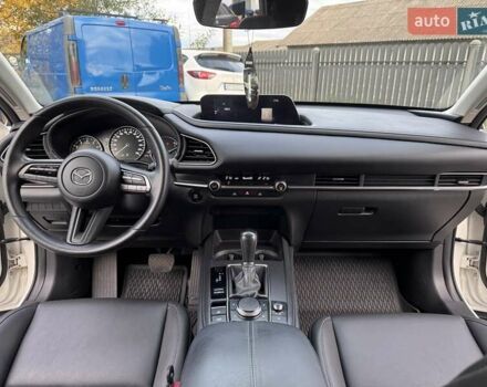 Белый Мазда CX-30, объемом двигателя 2.5 л и пробегом 50 тыс. км за 19400 $, фото 9 на Automoto.ua