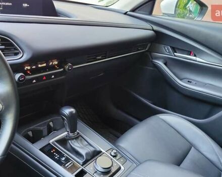 Белый Мазда CX-30, объемом двигателя 2.5 л и пробегом 106 тыс. км за 18800 $, фото 21 на Automoto.ua