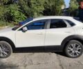 Белый Мазда CX-30, объемом двигателя 2.5 л и пробегом 106 тыс. км за 18800 $, фото 4 на Automoto.ua