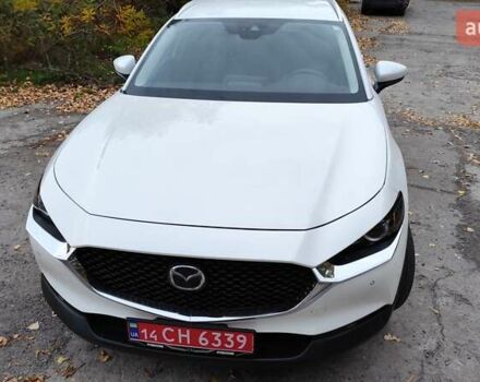 Белый Мазда CX-30, объемом двигателя 2.5 л и пробегом 106 тыс. км за 17400 $, фото 3 на Automoto.ua