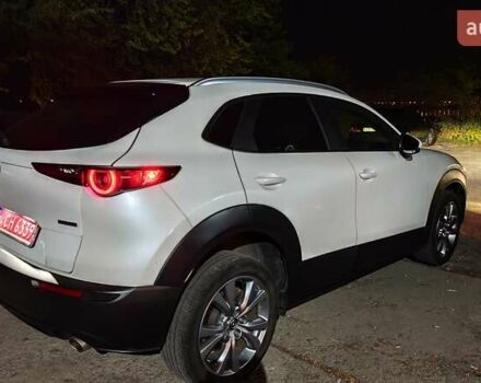 Белый Мазда CX-30, объемом двигателя 2.5 л и пробегом 106 тыс. км за 17400 $, фото 1 на Automoto.ua