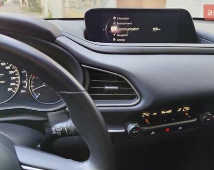 Белый Мазда CX-30, объемом двигателя 2.5 л и пробегом 106 тыс. км за 18800 $, фото 24 на Automoto.ua