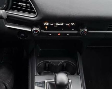 Белый Мазда CX-30, объемом двигателя 2.49 л и пробегом 48 тыс. км за 18800 $, фото 18 на Automoto.ua