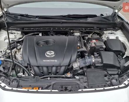 Белый Мазда CX-30, объемом двигателя 2.49 л и пробегом 48 тыс. км за 18800 $, фото 22 на Automoto.ua