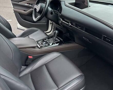 Белый Мазда CX-30, объемом двигателя 2 л и пробегом 32 тыс. км за 28000 $, фото 8 на Automoto.ua