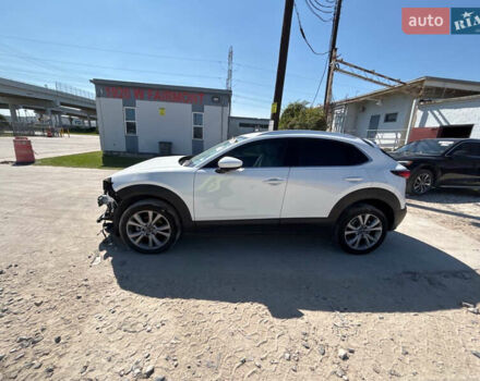 Белый Мазда CX-30, объемом двигателя 2.5 л и пробегом 34 тыс. км за 9500 $, фото 1 на Automoto.ua