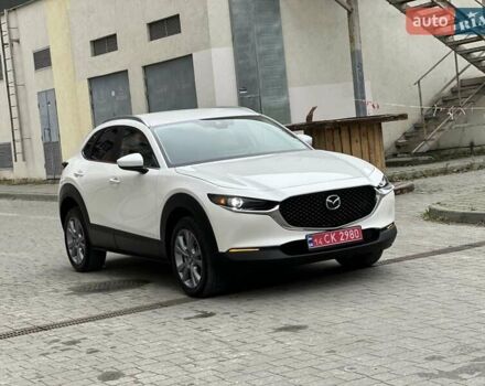 Белый Мазда CX-30, объемом двигателя 2.5 л и пробегом 33 тыс. км за 20900 $, фото 4 на Automoto.ua