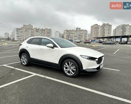 Белый Мазда CX-30, объемом двигателя 2 л и пробегом 32 тыс. км за 28000 $, фото 1 на Automoto.ua