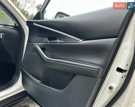 Белый Мазда CX-30, объемом двигателя 2.5 л и пробегом 33 тыс. км за 20900 $, фото 29 на Automoto.ua