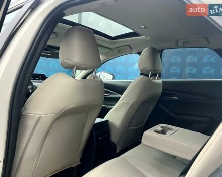 Белый Мазда CX-30, объемом двигателя 2.49 л и пробегом 19 тыс. км за 24500 $, фото 53 на Automoto.ua