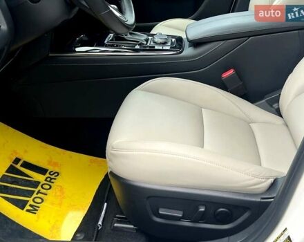 Белый Мазда CX-30, объемом двигателя 2.49 л и пробегом 19 тыс. км за 24500 $, фото 32 на Automoto.ua