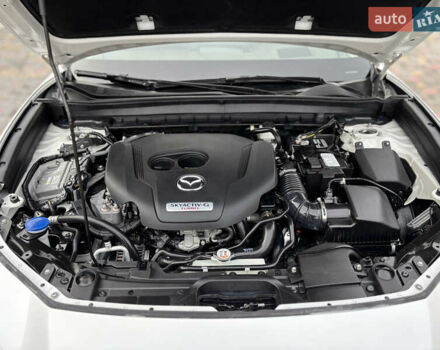 Белый Мазда CX-30, объемом двигателя 2.5 л и пробегом 4 тыс. км за 24999 $, фото 34 на Automoto.ua