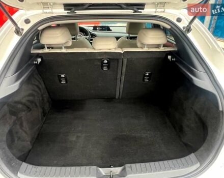 Белый Мазда CX-30, объемом двигателя 2.49 л и пробегом 19 тыс. км за 24500 $, фото 68 на Automoto.ua