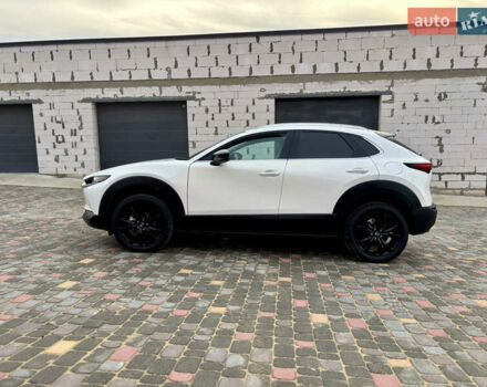 Белый Мазда CX-30, объемом двигателя 2.5 л и пробегом 4 тыс. км за 24999 $, фото 2 на Automoto.ua