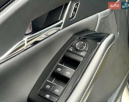 Белый Мазда CX-30, объемом двигателя 2.49 л и пробегом 19 тыс. км за 24500 $, фото 31 на Automoto.ua