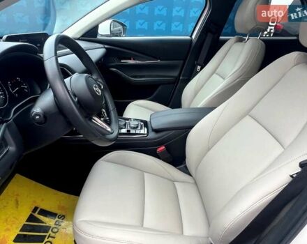 Белый Мазда CX-30, объемом двигателя 2.49 л и пробегом 19 тыс. км за 24500 $, фото 29 на Automoto.ua