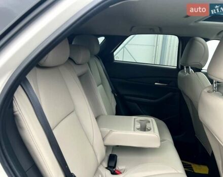 Белый Мазда CX-30, объемом двигателя 2.49 л и пробегом 19 тыс. км за 24500 $, фото 63 на Automoto.ua