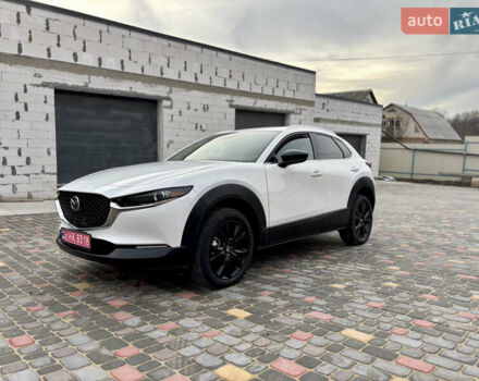 Белый Мазда CX-30, объемом двигателя 2.5 л и пробегом 4 тыс. км за 24999 $, фото 1 на Automoto.ua