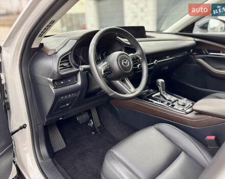 Белый Мазда CX-30, объемом двигателя 2.5 л и пробегом 4 тыс. км за 24999 $, фото 13 на Automoto.ua