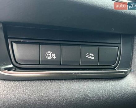 Белый Мазда CX-30, объемом двигателя 2.49 л и пробегом 19 тыс. км за 24500 $, фото 37 на Automoto.ua