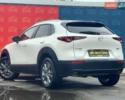 Белый Мазда CX-30, объемом двигателя 2.49 л и пробегом 19 тыс. км за 24500 $, фото 2 на Automoto.ua