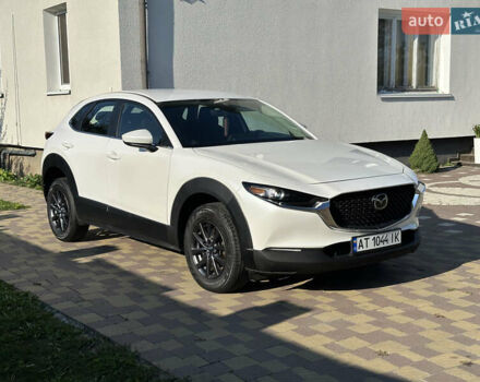 Белый Мазда CX-30, объемом двигателя 2.5 л и пробегом 92 тыс. км за 16900 $, фото 1 на Automoto.ua