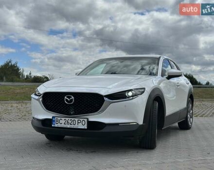 Белый Мазда CX-30, объемом двигателя 2 л и пробегом 33 тыс. км за 23500 $, фото 1 на Automoto.ua