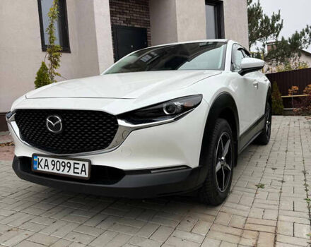 Белый Мазда CX-30, объемом двигателя 2.49 л и пробегом 85 тыс. км за 21000 $, фото 1 на Automoto.ua