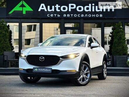 Белый Мазда CX-30, объемом двигателя 2.49 л и пробегом 22 тыс. км за 23000 $, фото 1 на Automoto.ua