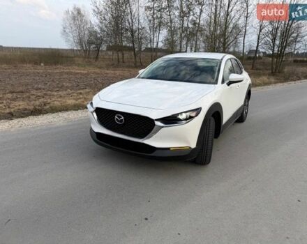 Белый Мазда CX-30, объемом двигателя 2.49 л и пробегом 110 тыс. км за 20500 $, фото 1 на Automoto.ua