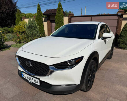 Білий Мазда CX-30, об'ємом двигуна 2.49 л та пробігом 62 тис. км за 18500 $, фото 1 на Automoto.ua
