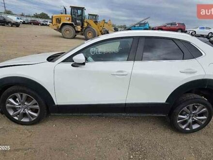 Белый Мазда CX-30, объемом двигателя 2.49 л и пробегом 58 тыс. км за 11900 $, фото 1 на Automoto.ua