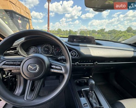 Черный Мазда CX-30, объемом двигателя 2.49 л и пробегом 30 тыс. км за 20500 $, фото 7 на Automoto.ua
