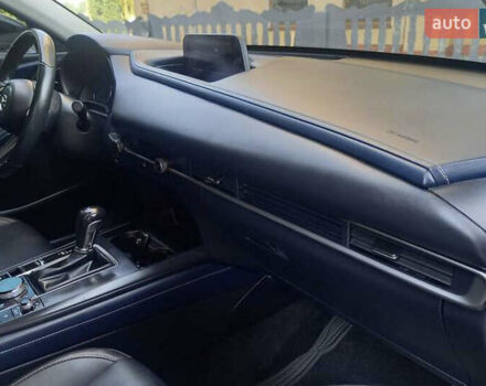 Черный Мазда CX-30, объемом двигателя 2.49 л и пробегом 118 тыс. км за 17200 $, фото 13 на Automoto.ua