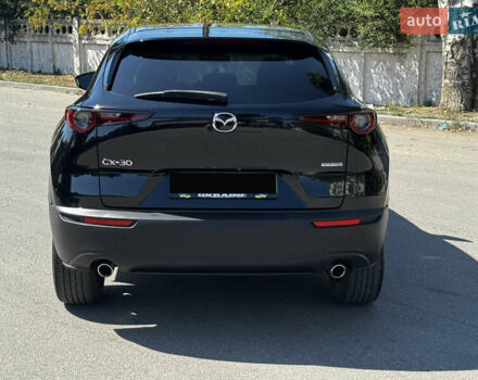 Черный Мазда CX-30, объемом двигателя 2.49 л и пробегом 52 тыс. км за 18900 $, фото 6 на Automoto.ua