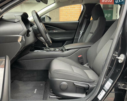 Черный Мазда CX-30, объемом двигателя 2 л и пробегом 73 тыс. км за 23400 $, фото 22 на Automoto.ua