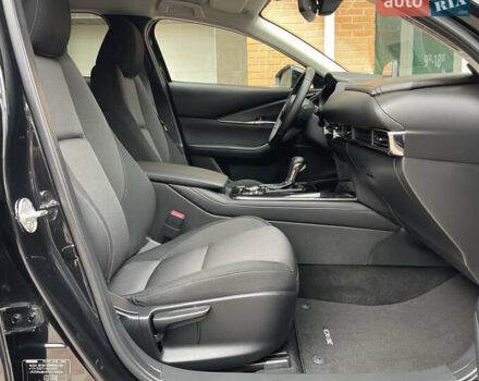 Черный Мазда CX-30, объемом двигателя 2 л и пробегом 73 тыс. км за 23400 $, фото 31 на Automoto.ua