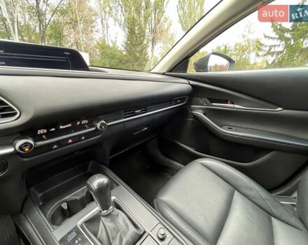 Чорний Мазда CX-30, об'ємом двигуна 2.49 л та пробігом 117 тис. км за 18500 $, фото 31 на Automoto.ua