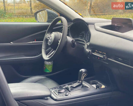 Черный Мазда CX-30, объемом двигателя 2.5 л и пробегом 100 тыс. км за 17500 $, фото 2 на Automoto.ua