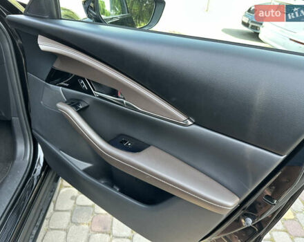 Черный Мазда CX-30, объемом двигателя 2.5 л и пробегом 68 тыс. км за 18700 $, фото 16 на Automoto.ua