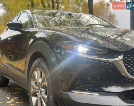 Черный Мазда CX-30, объемом двигателя 2.5 л и пробегом 100 тыс. км за 17500 $, фото 1 на Automoto.ua